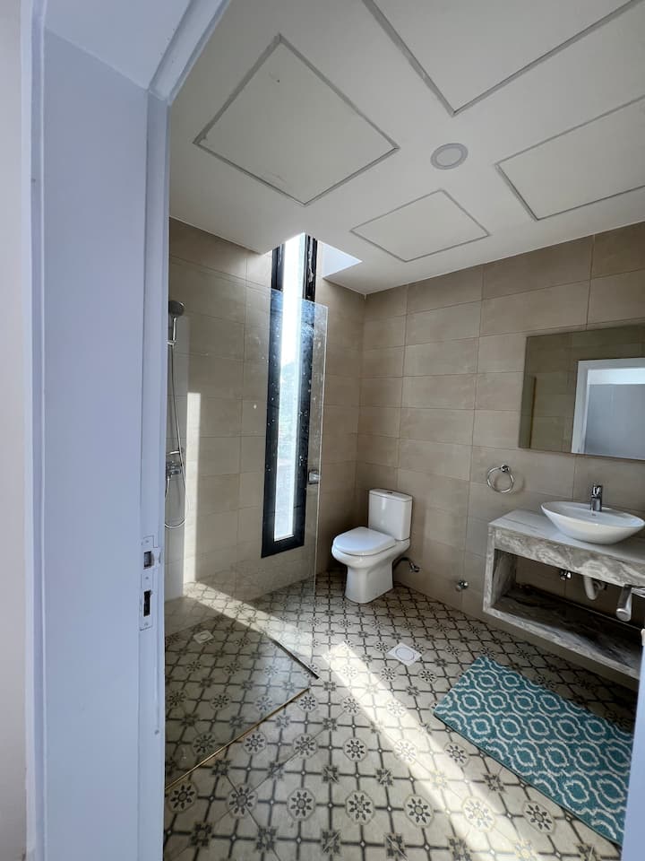 Cantonments Luxury Towers Flat 7