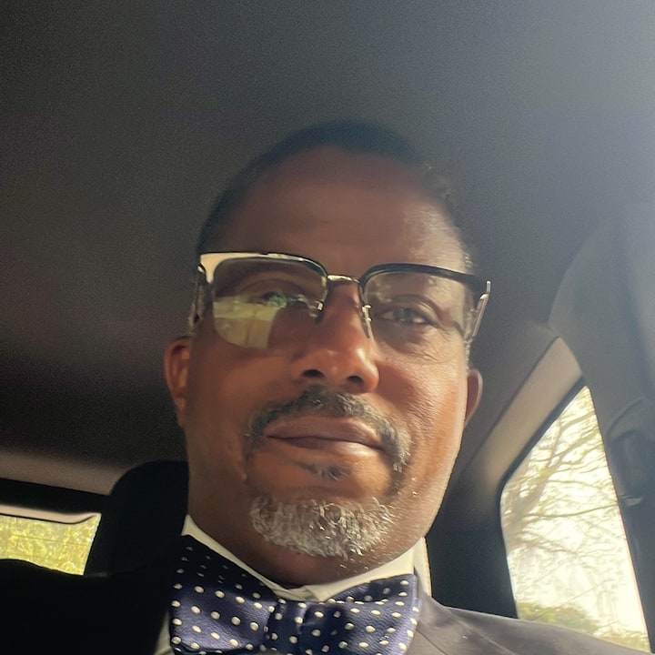 Cantonments Luxury Towers Flat 8