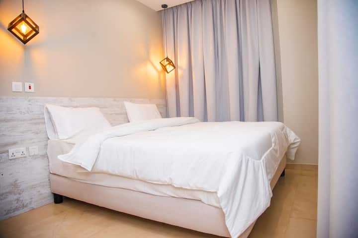 Executive Crest Apartment In Osu