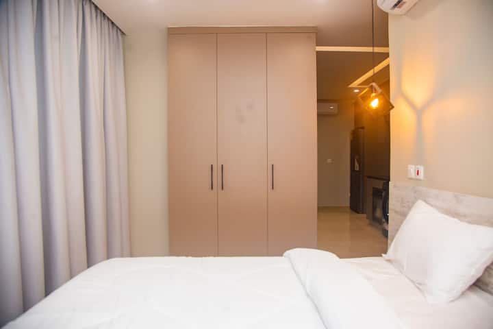 Executive Crest Apartment In Osu