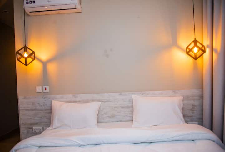 Executive Crest Apartment In Osu