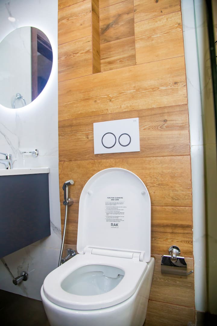 Executive Crest Apartment In Osu