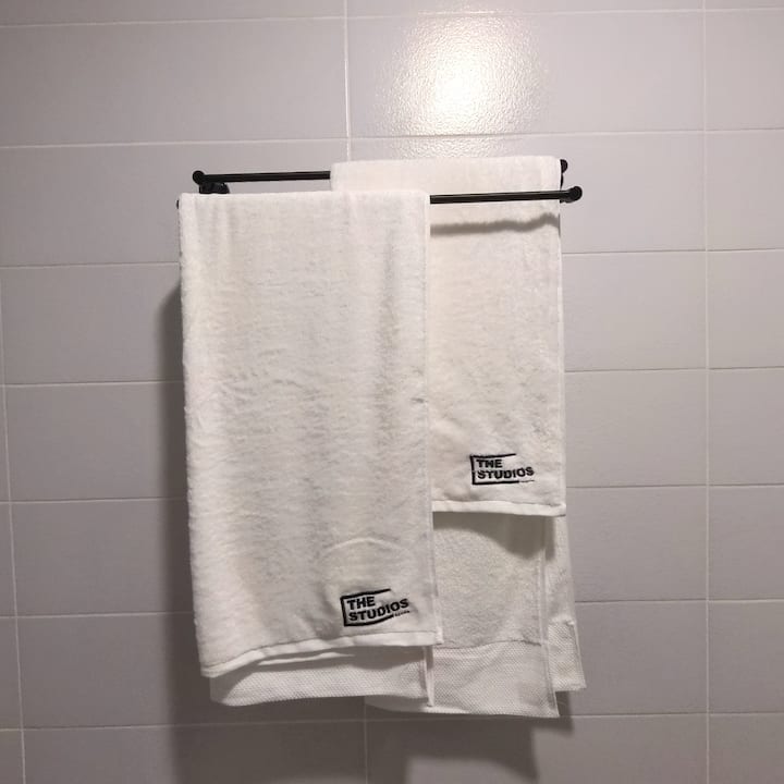 Executive Luxury Apt @Osu +Free Airport Pickup