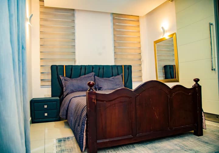 Executive Luxury Townhouse-Cantonment