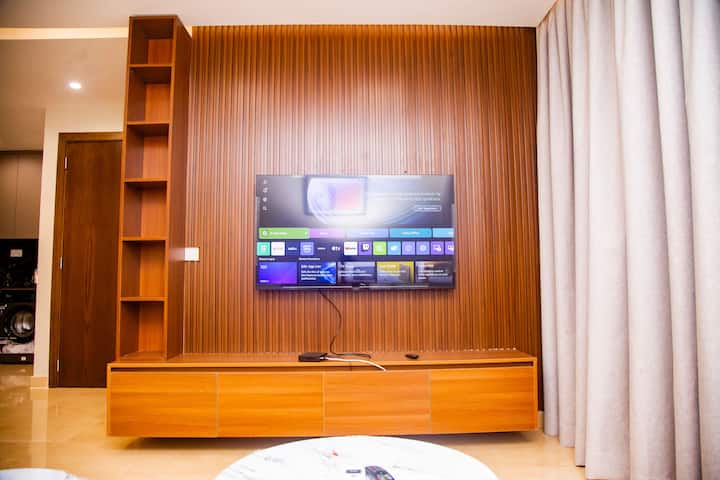 Premium Luxury One-Bedroom Apartment, Osu