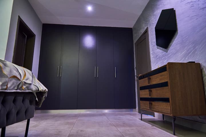 Urban Luxe Retreat- East Legon+Free Airport pickup
